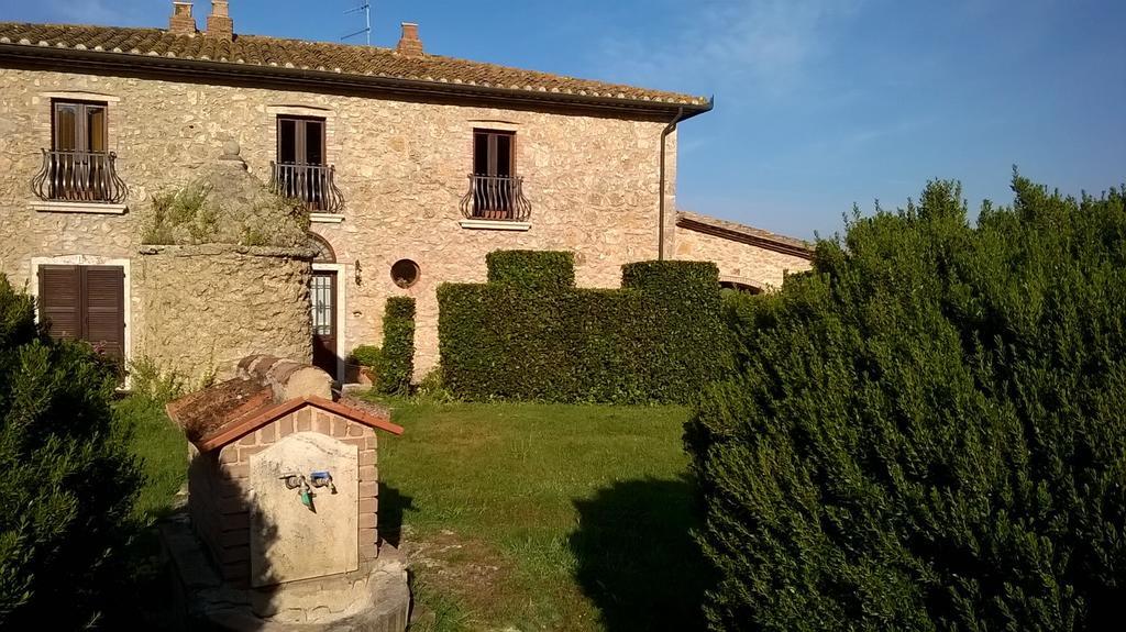 Agriturismo Il Poggiolo モンテメラノ エクステリア 写真