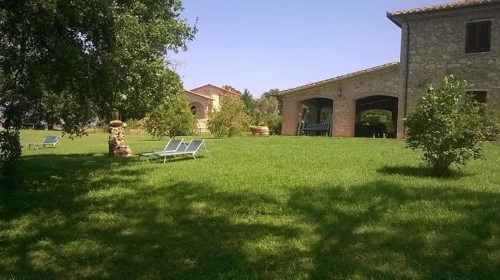 Agriturismo Il Poggiolo モンテメラノ エクステリア 写真